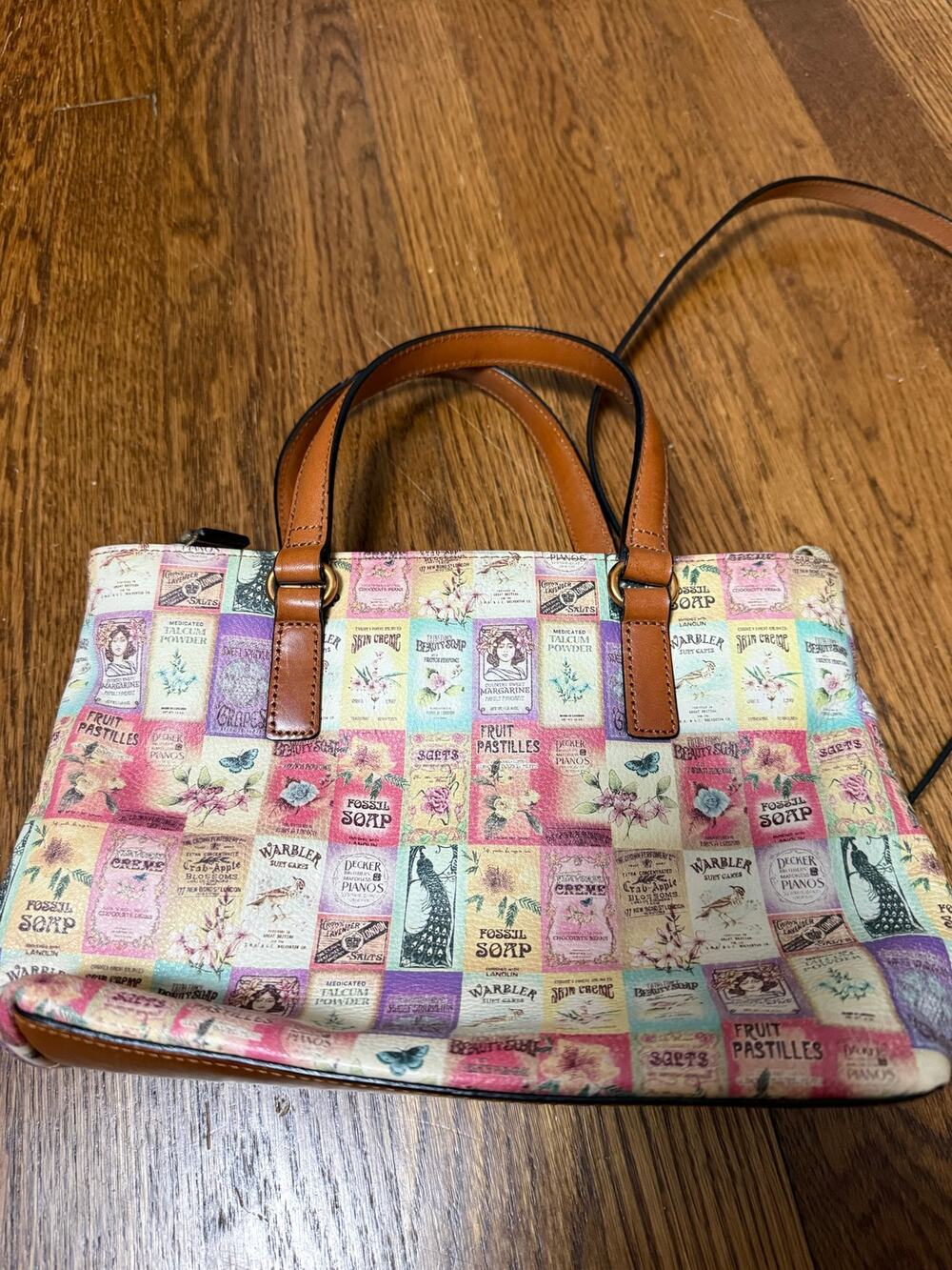 Vintage Fossil Leather Soap Label Print Purse